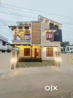 Paravur town 
4.750 cent,2100 sqft,5 bhk attached near varapuzha