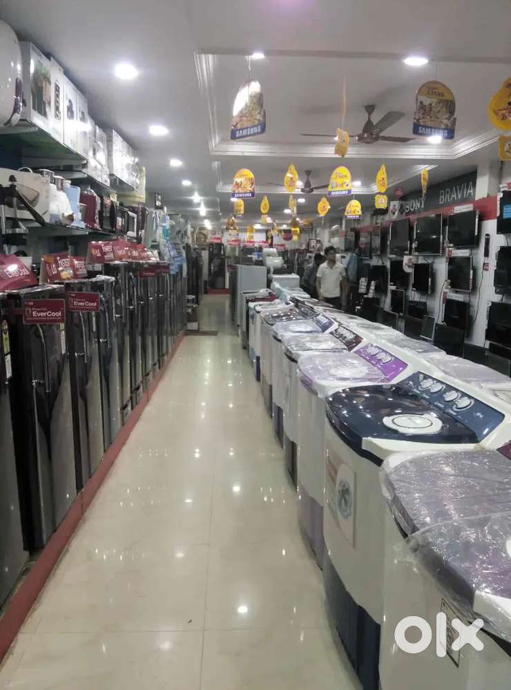 NEED SOME GIRLS/ BOYS FOR ELECTRONIC SHOWROOM(HR ARSHI SINGH MA'AM)