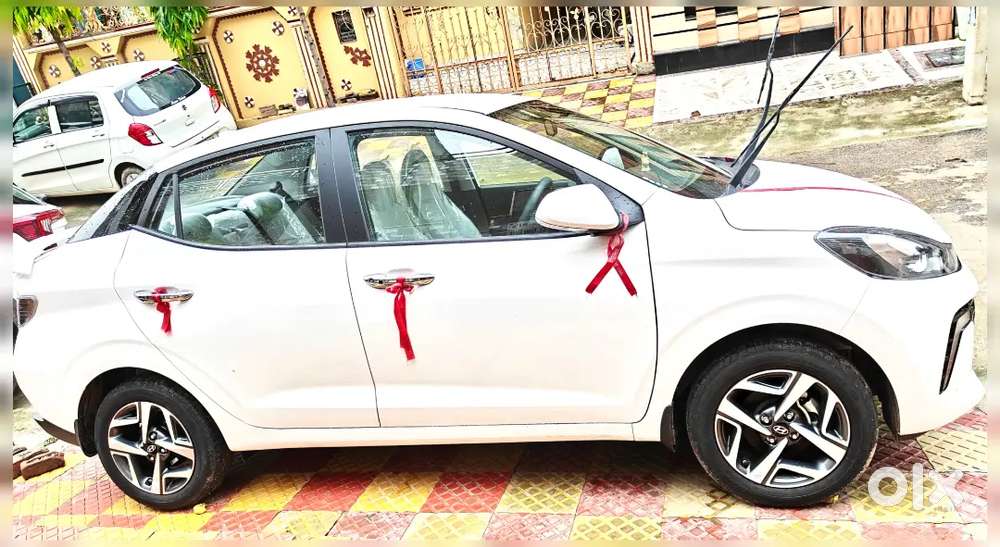 Hyundai Aura 2025 CNG & Hybrids 1280 Km Driven