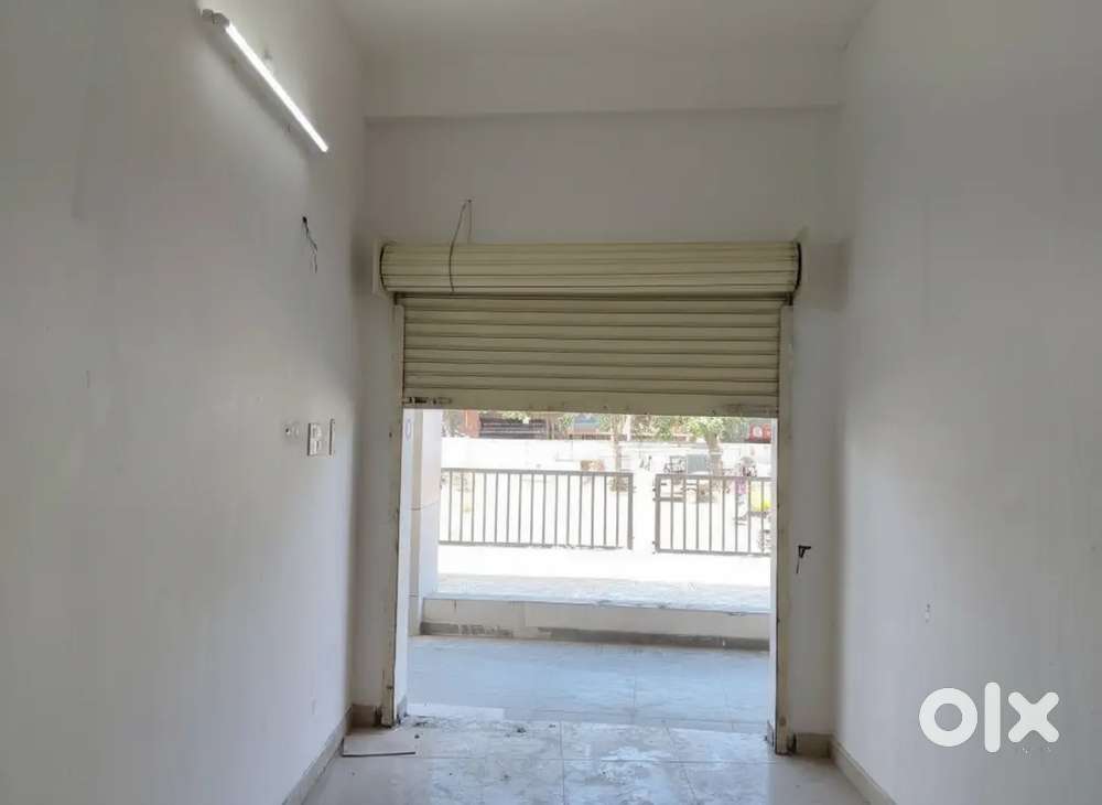 Commercial Shop for rent in Thiruvarur Bus Stand