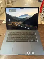 MacBook Air M2 15 inch 8/256