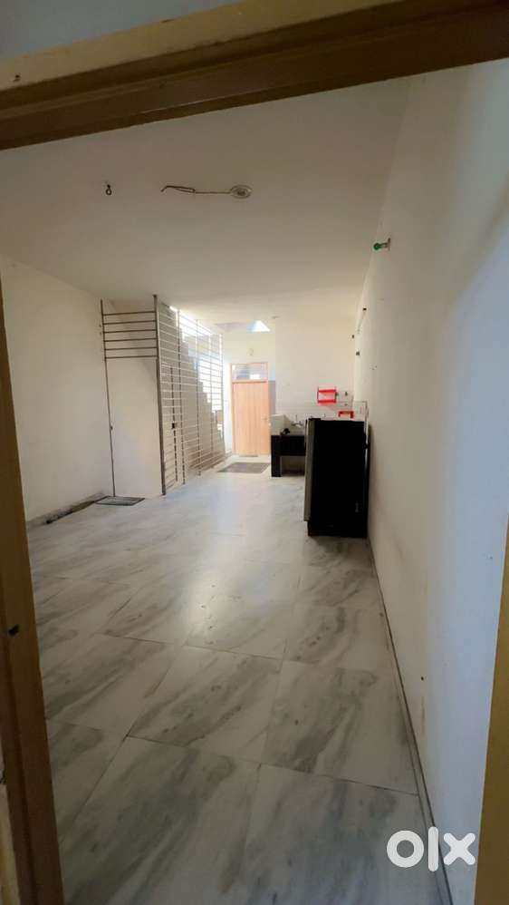 2 room set with kitchen and lobby available for rent only family/girls