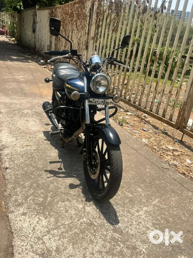 Bajaj Avenger model 2016
