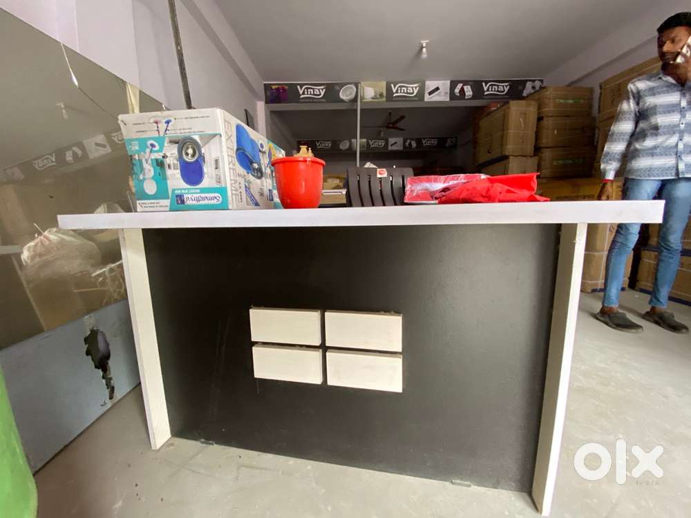 Counter table