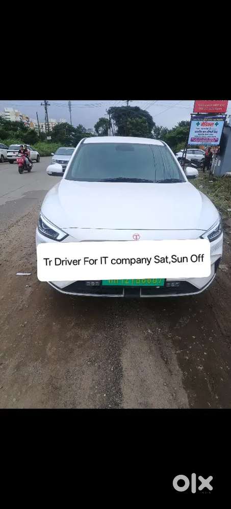 MG Ev Car, sat,Sun Off Driver for It company