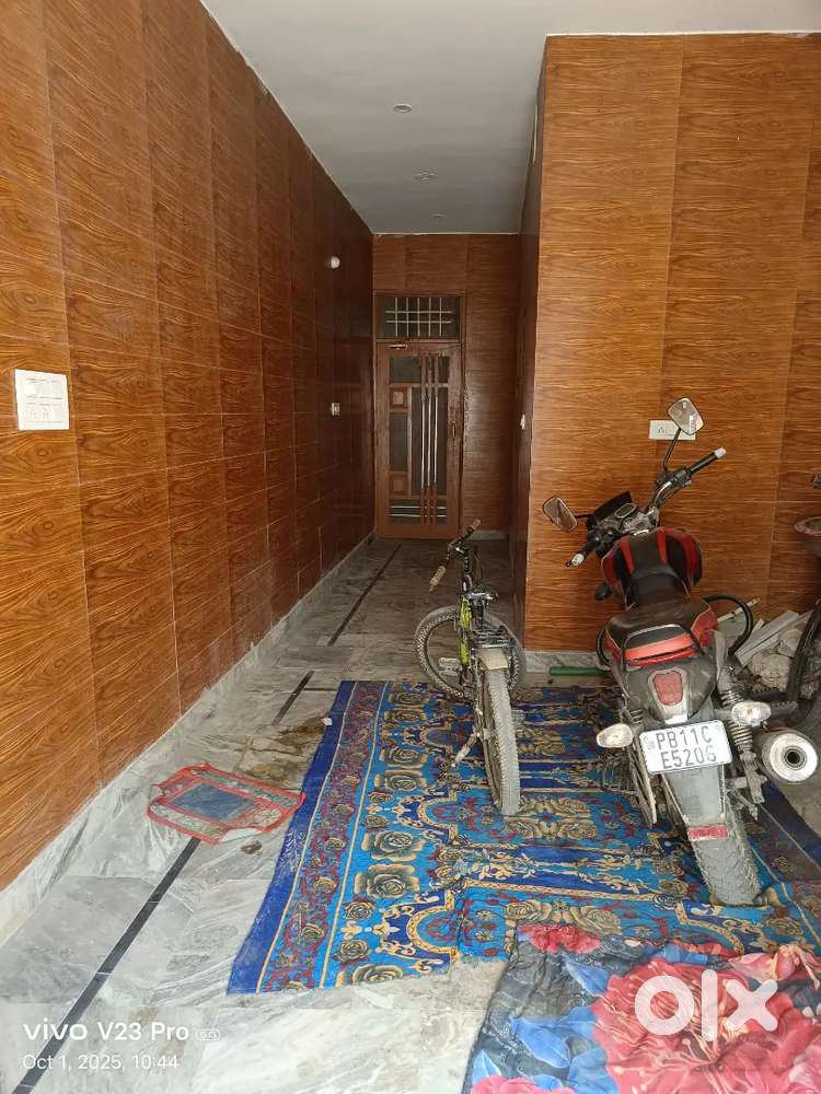 1 BHK available for rent semi furnished Bed, RO, Fan & one almirah.