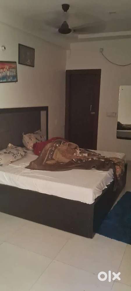 Hotel for lease prime location agra