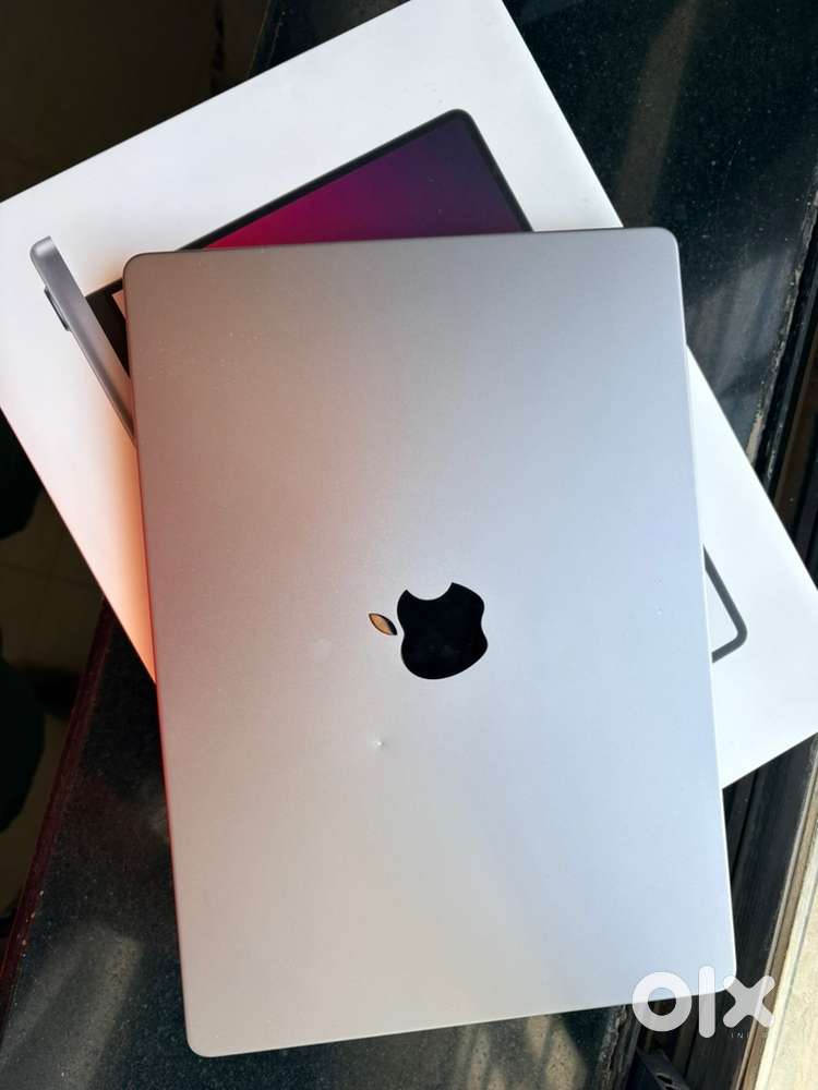 Macbook Pro M1 Pro 14” 2022 in brand new comdition with bill box