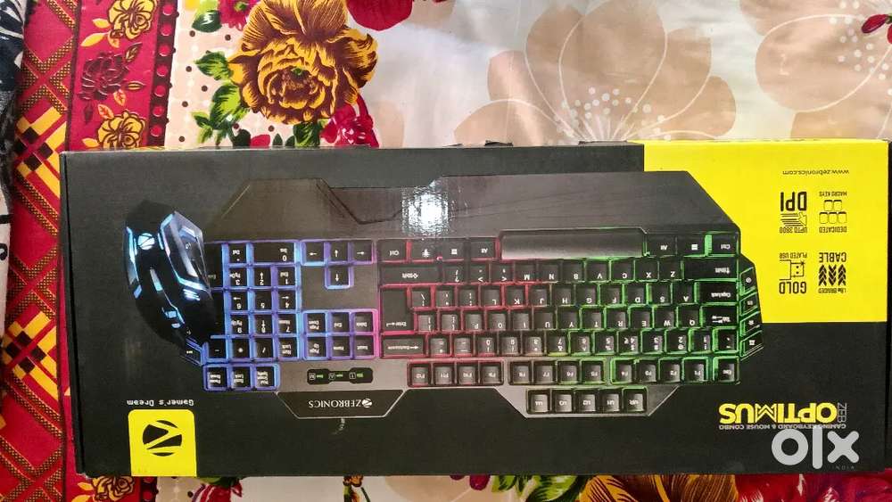 Gaming mouse and keyboard combo with box the wire is 1.8 m long