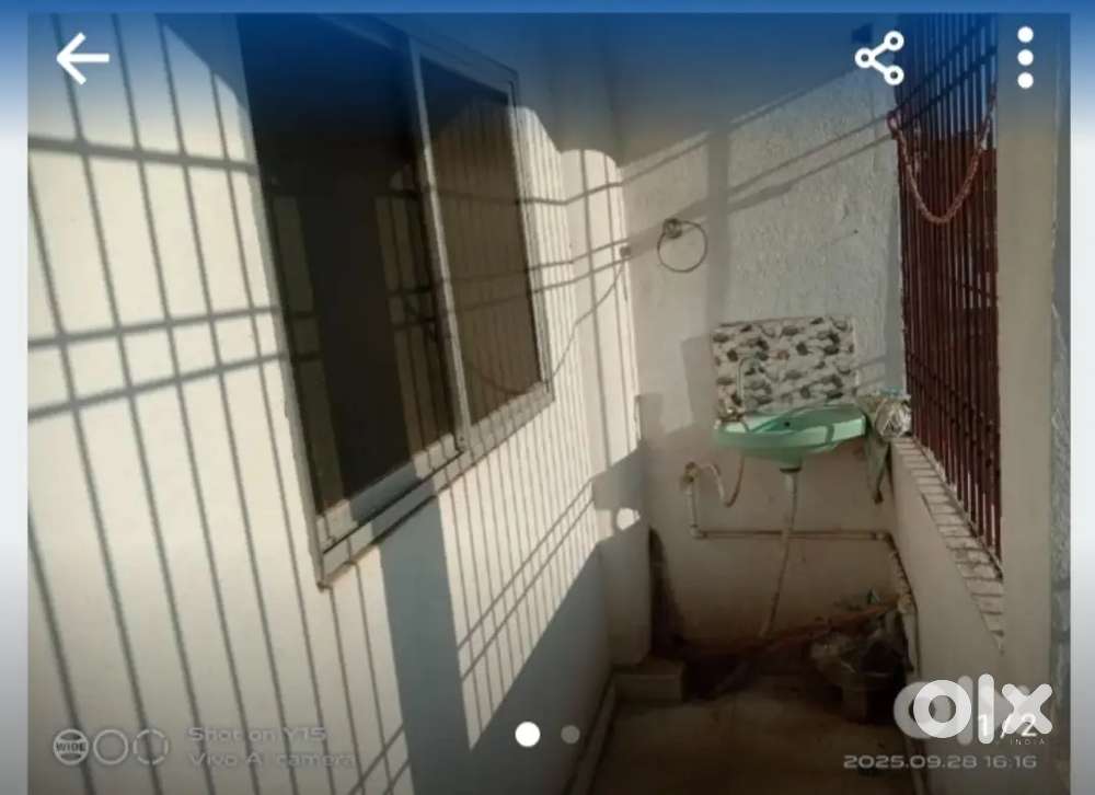 Shriansh raj singh one room