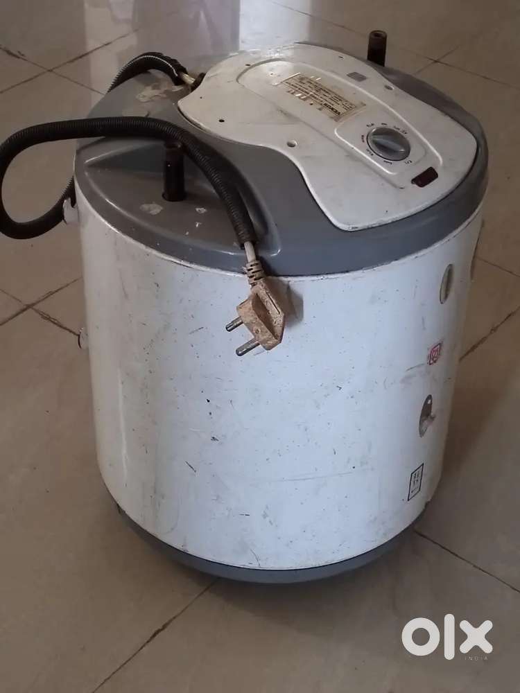 4 star magma 50L  geyser hot and cold both