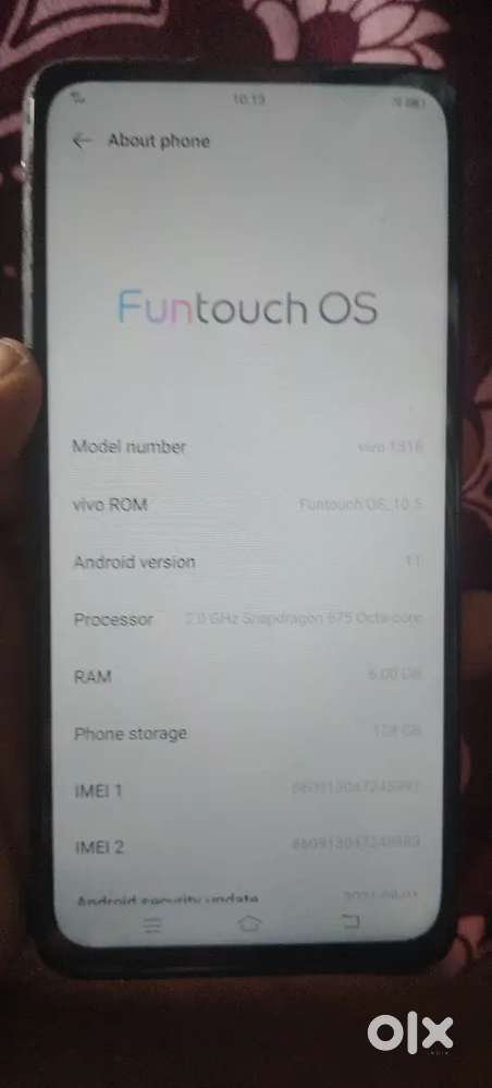 V15 pro folder change hai or back panal change hai