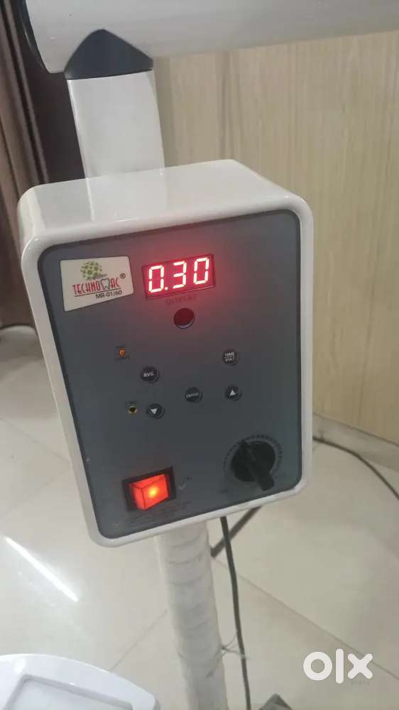Need receptionist and assistant for dental clinic