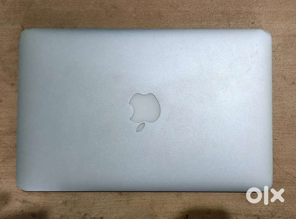 Apple MacBook Air 2013 (A1465) – 11-inch – 128GB SSD – Silchar