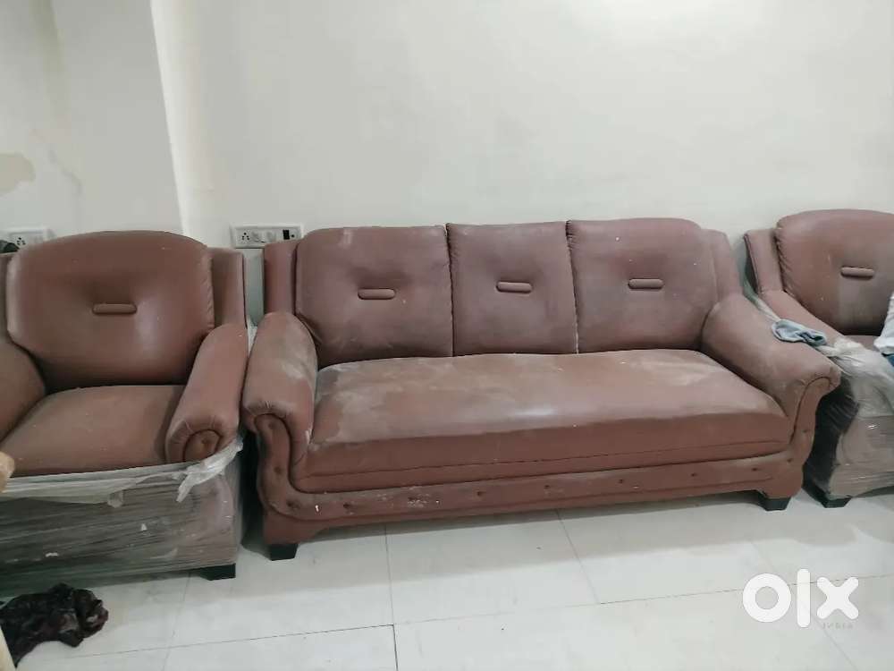 GAUTAM APARTMENT , NEAR AMBE MATA MANDIR , GUNJAN VAPI .