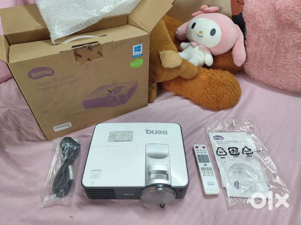 Benq MW820ST, HD Projector, 3000 Lumens, 10,000 Lamp Hours, with Box