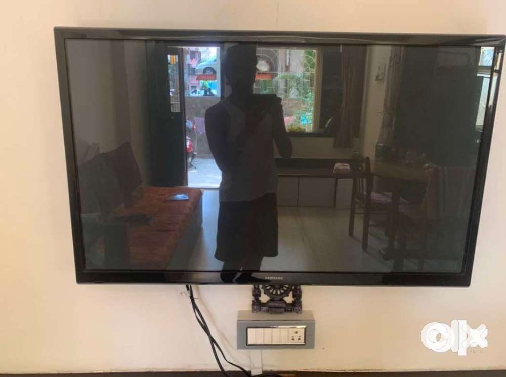 Samsung 43 inches TV