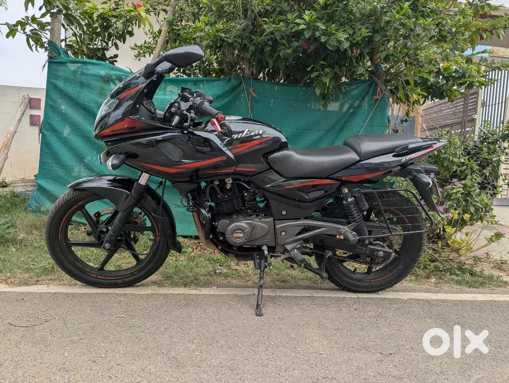 Pulsar 220F bike for sale 2018 modal
