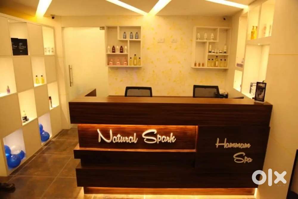 College Girls SPA Part time Job front office