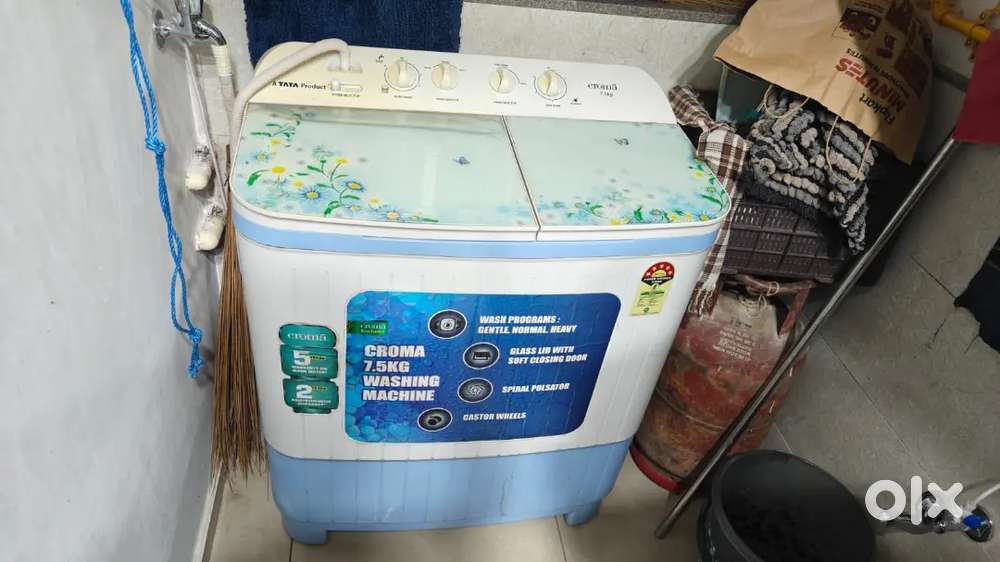 Semi automatic Croma washing machine
