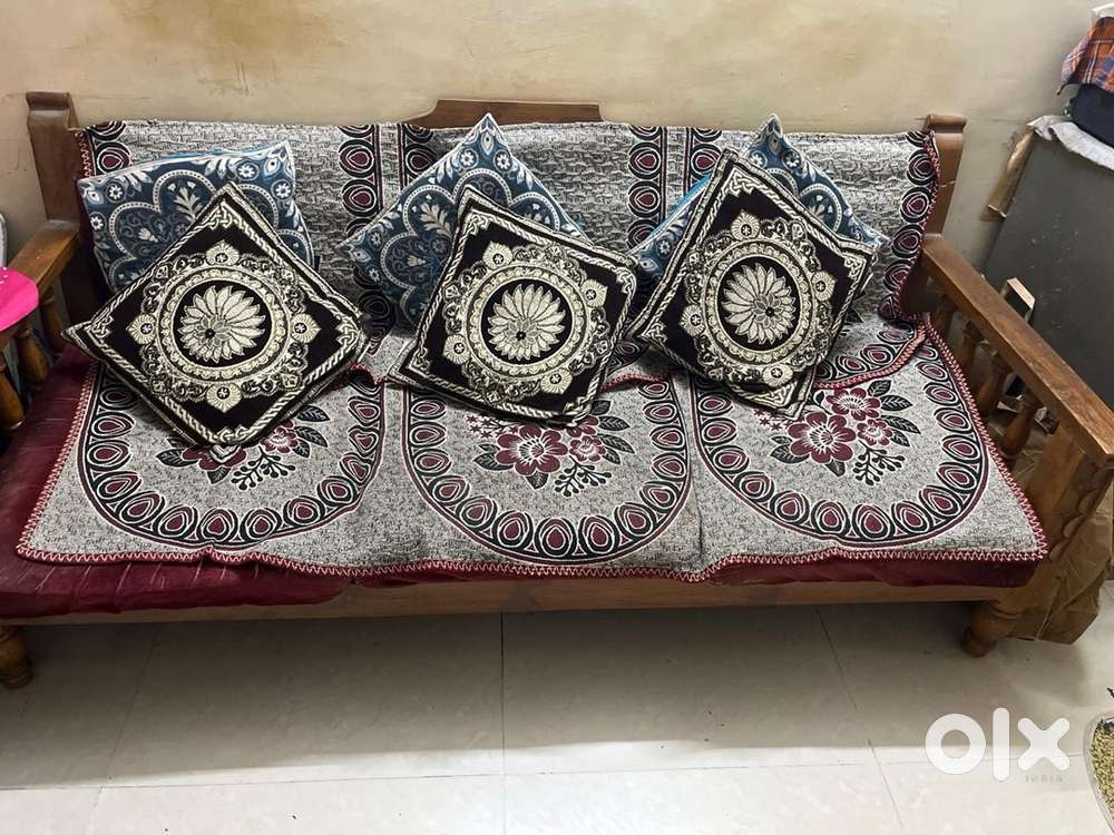 5 seater Teak wood sofa along with Center Table