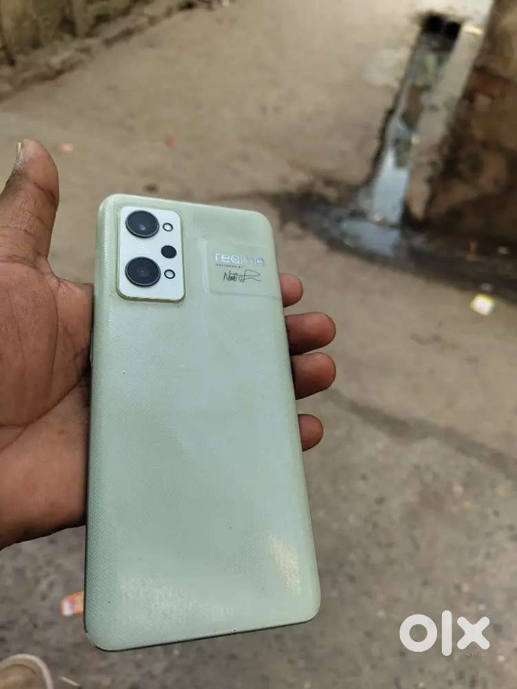 Realme gt 2  tach glass tuta hua hai bs exchange bi h