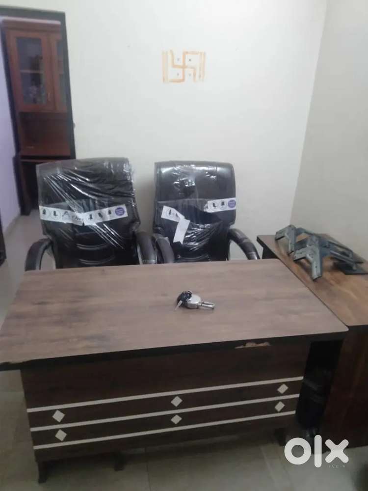 Rent purpose furnished office.