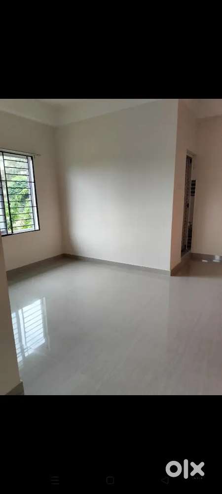 Independent 1 bedroom with attached kitchen and bathroom available.