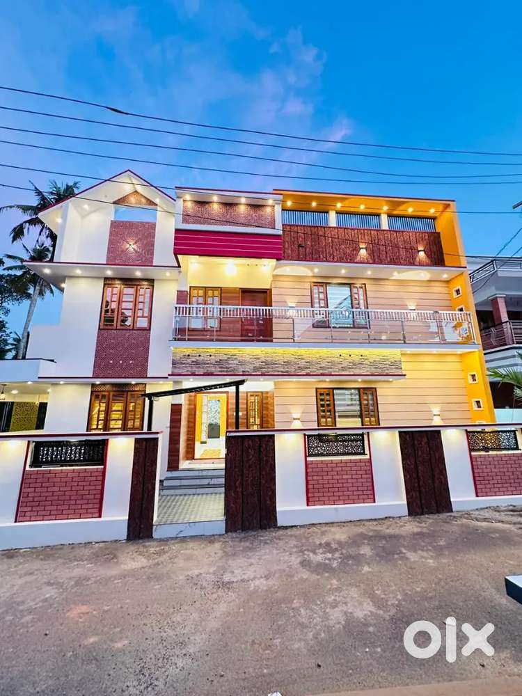 5cent 5bhk Thirumala pidarm Pottayil Tvm