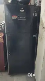 LG 300 L Good condition