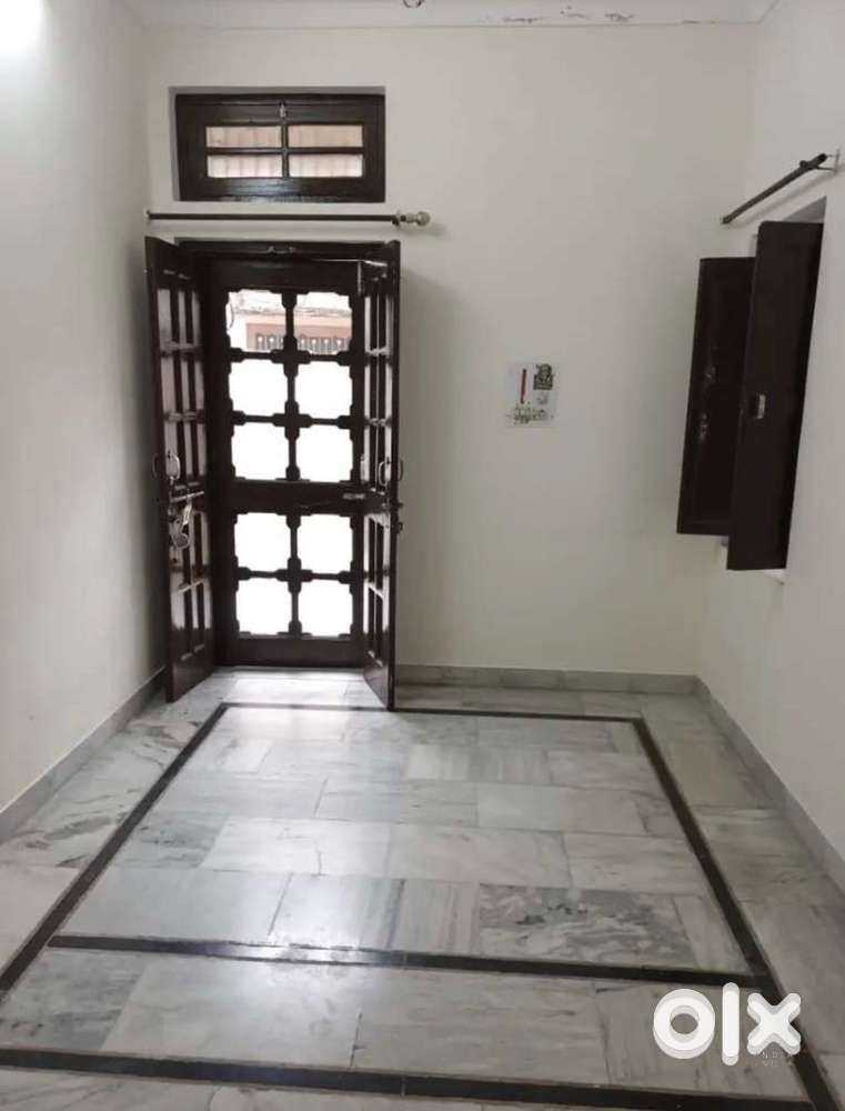 2room,2bathroom and 1kitchen