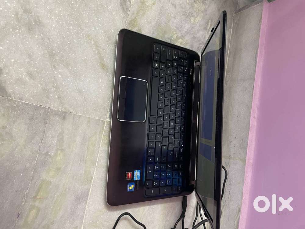 Hp Pavilion dv6 (like new) with amd 6490 graphics card factory fitted