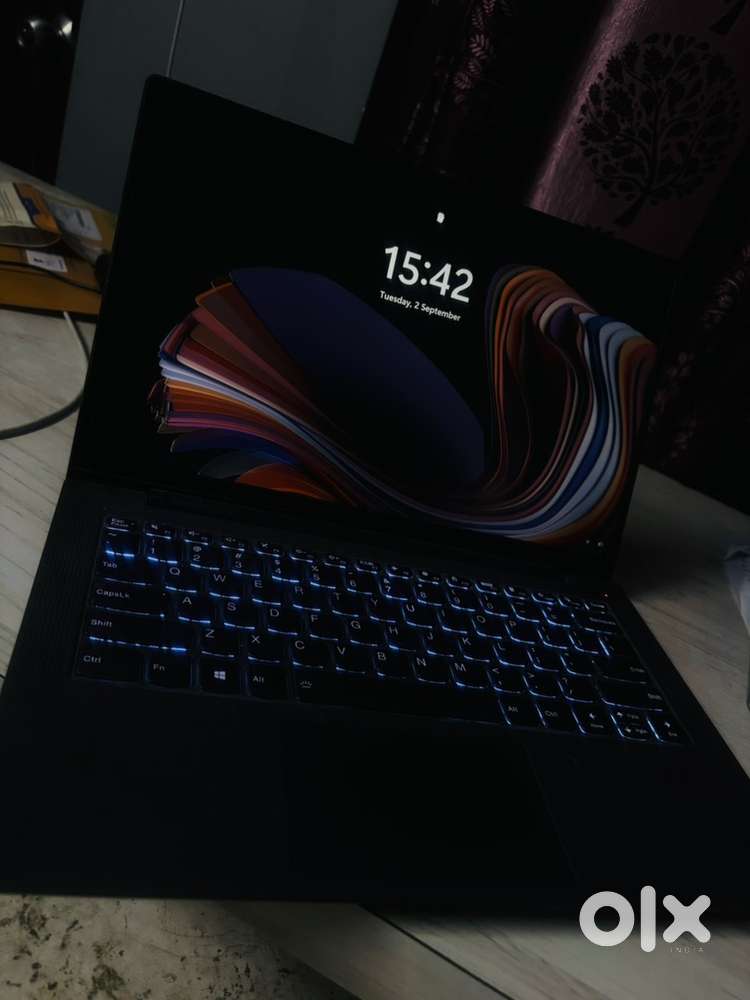 Lenovo ideapad slim 5 ryzen 7 8gb ram 512ssd slim and powerful laptop