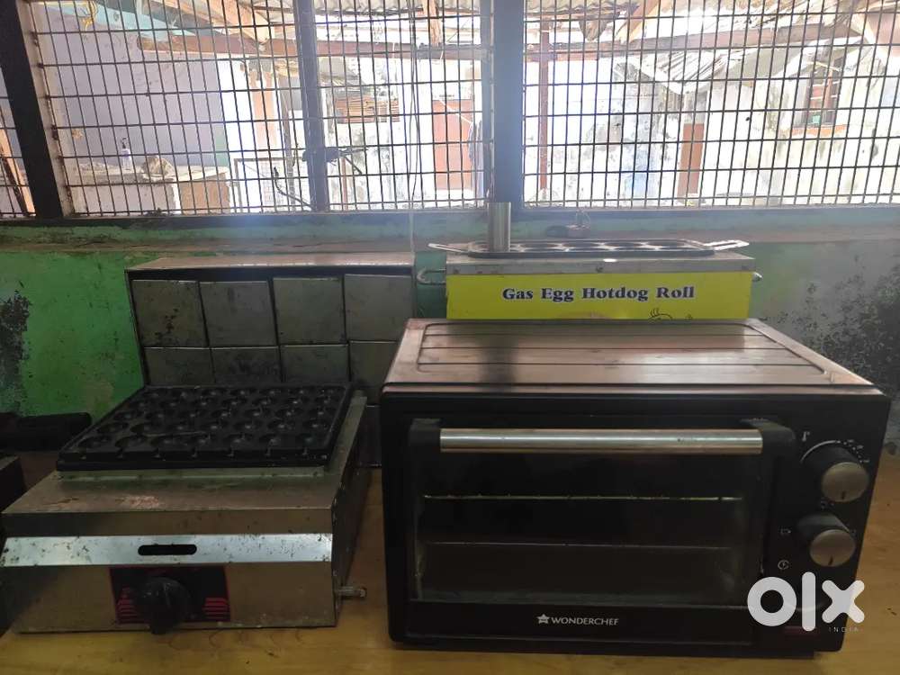 Restaurant kitchen items