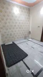 3 bhk flate 1 room for girls roommate only