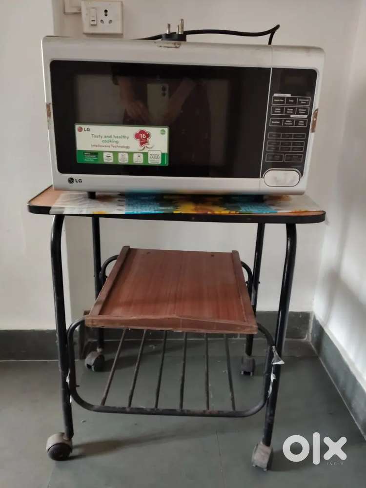 LG Microwave oven( OTG) with trolly