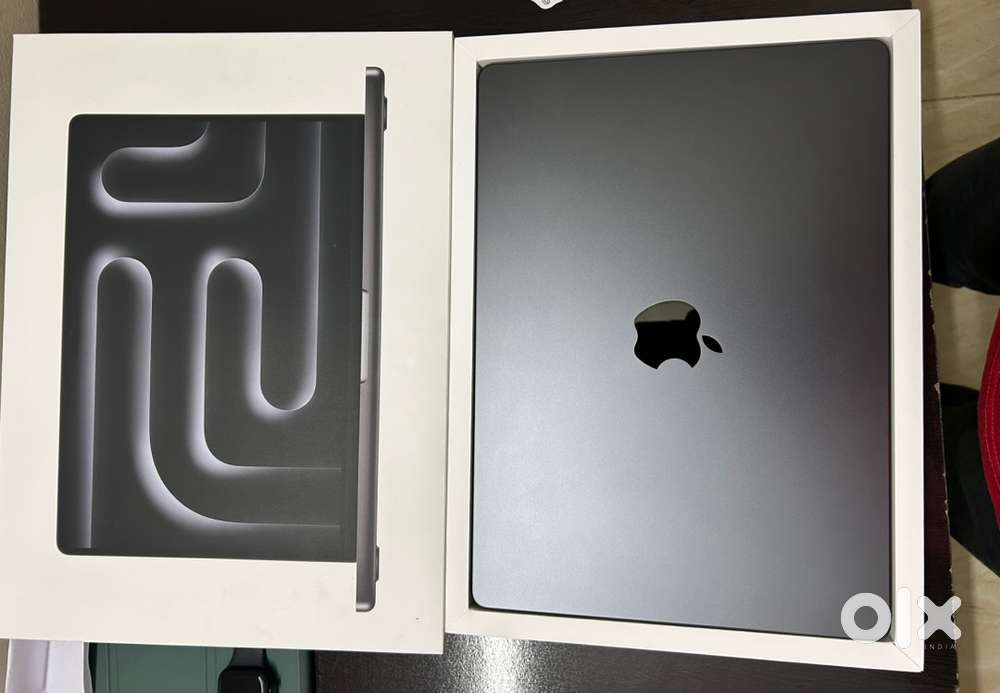 MacBook Pro 14-inch  M3 Pro  18GB RAM  512GB SSD