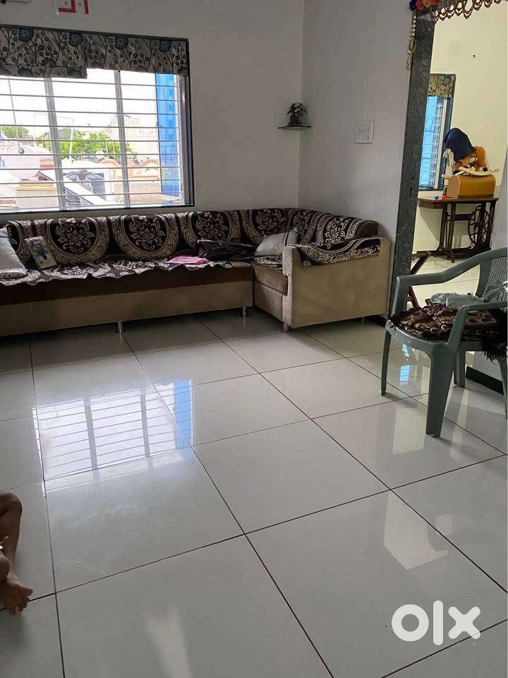 3 BHK fully furnished flat for sale