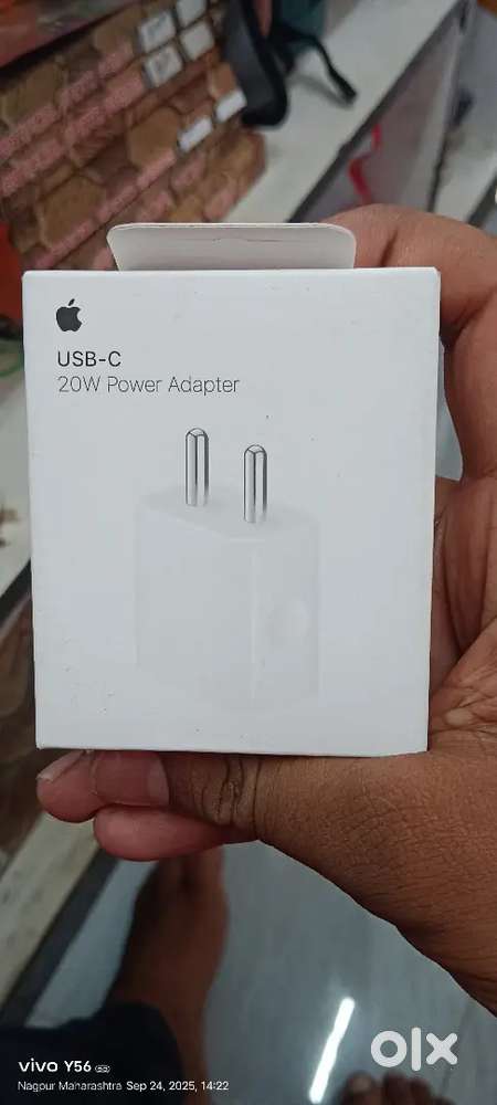 Iphone og adopter 20W