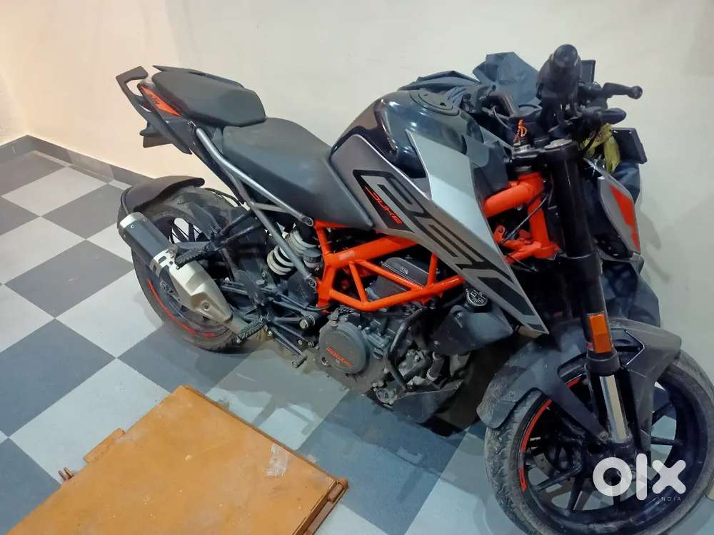Well-Maintained Motorcycle for Sale – Great Condition & Price