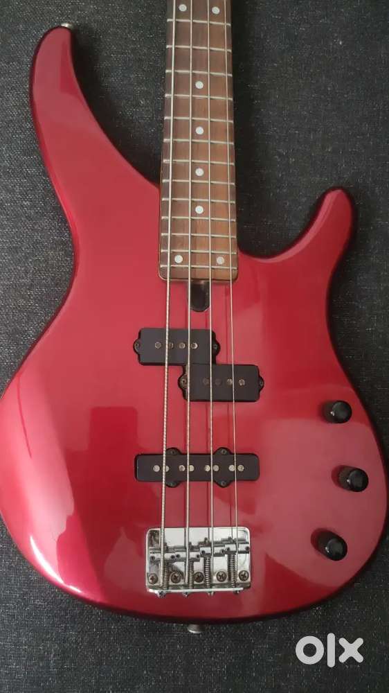 BASS GUITAR 4 STRINGS YAMAHA