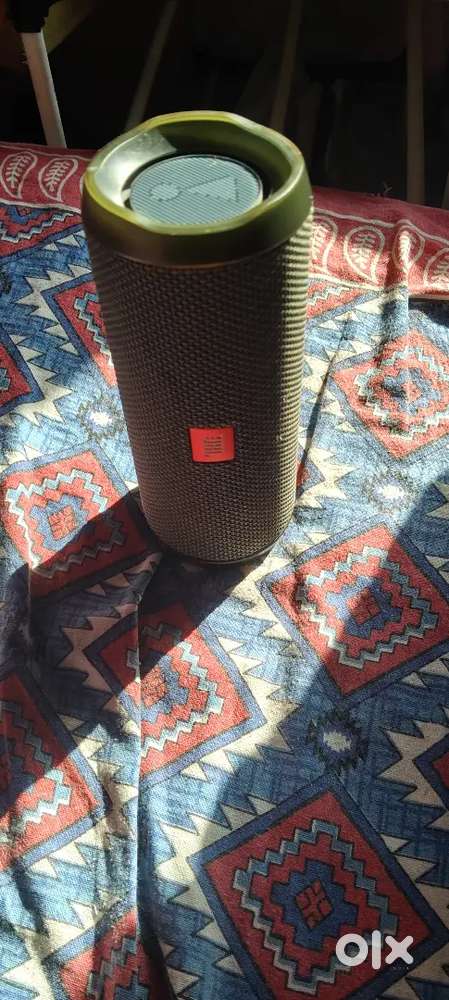 Jbl flip essential 2