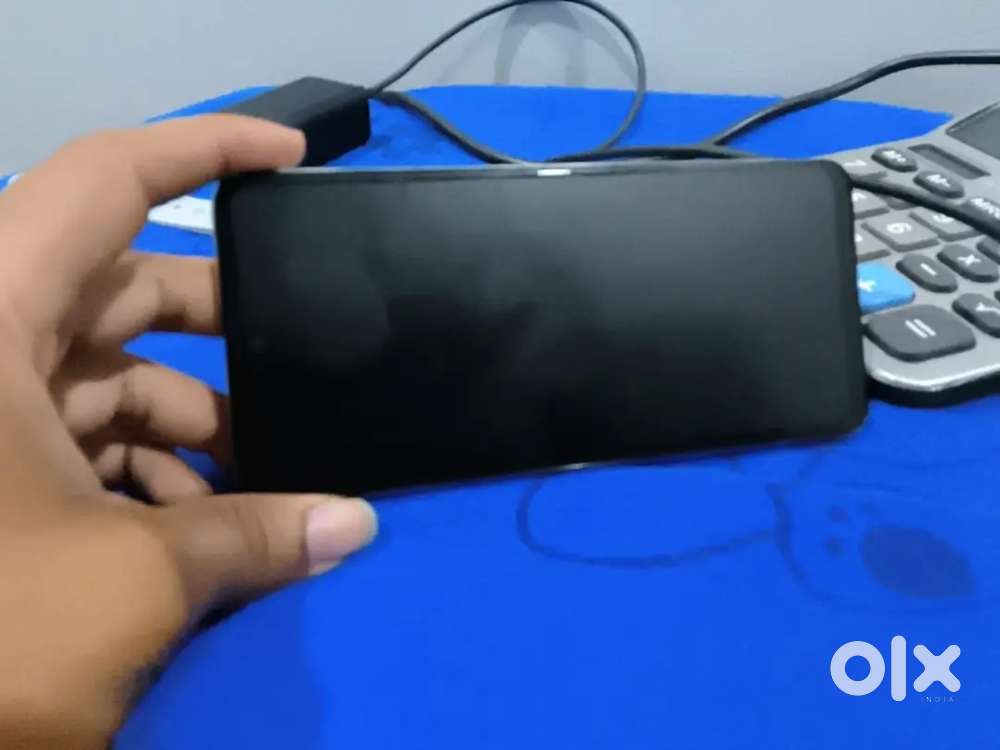Realme C73