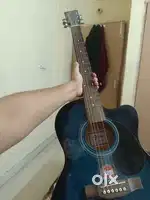 Selling blue guitar good condition
