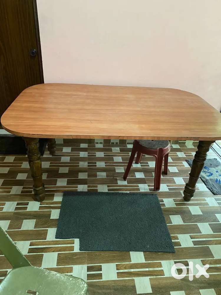 Dining Table with 5 chairs