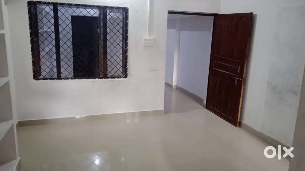 Near new bus stand 1 bhk family rooms