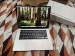 M3 15inch MacBook Air 8gbram 256gbSSD box etc very very less used
