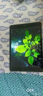iPad 9th gen (1 year old) + ESR geo pencil + EST MEGNETIC keyboard