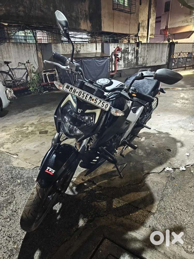Apache RTR 160 4V