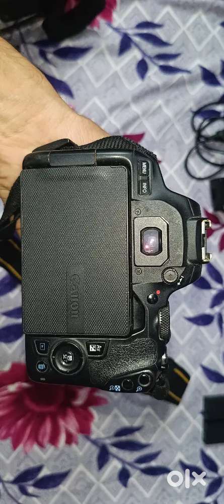 Canon EOS 200d mark 2 best camera